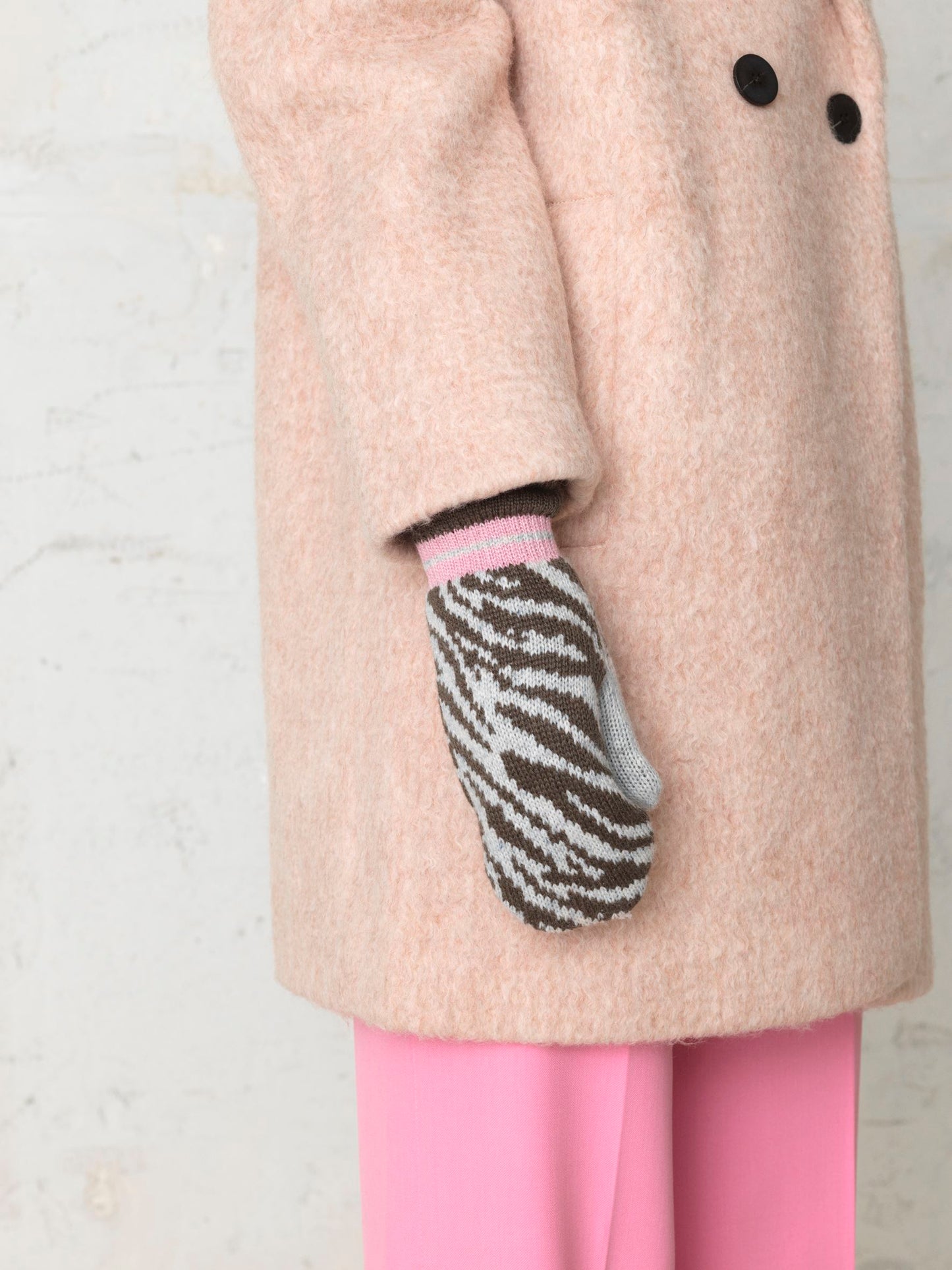 Emerald Zebra Mittens Clothing Becksöndergaard.se