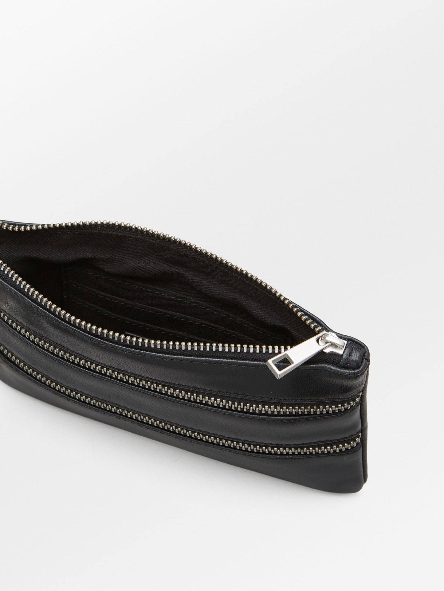 Veg Sally Pouch - Black OneSize Becksöndergaard.se