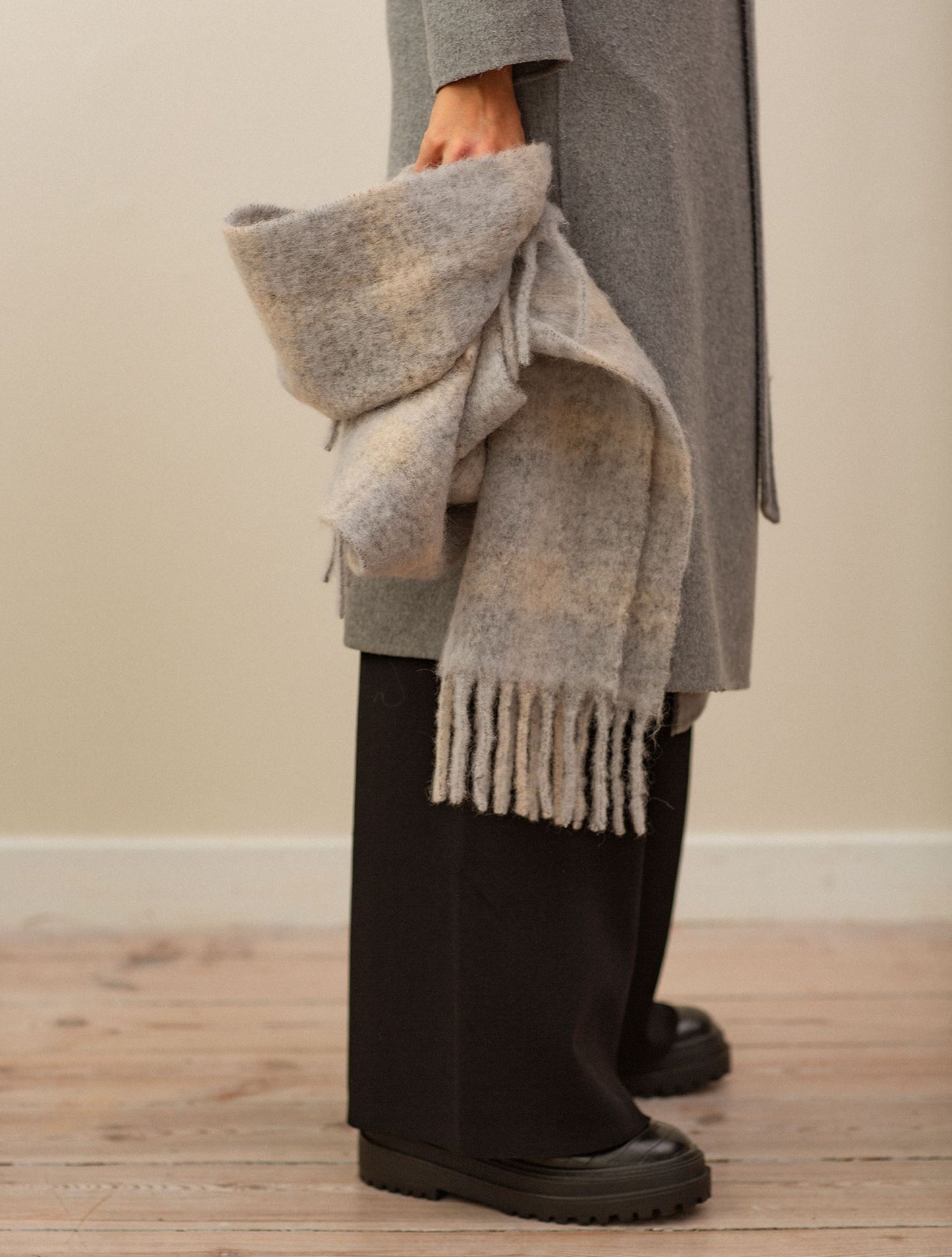 Check Isobelli Scarf OneSize Becksöndergaard.se