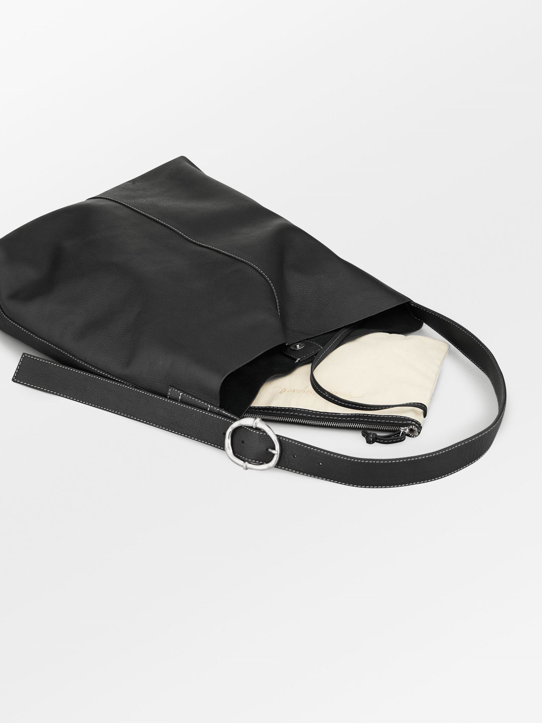 Grain Mae Buckle Bag OneSize Becksöndergaard.se