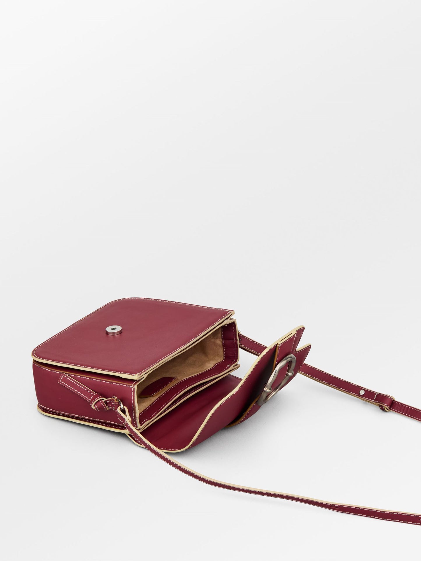 Glossy Iris Buckle Bag OneSize Becksöndergaard.se
