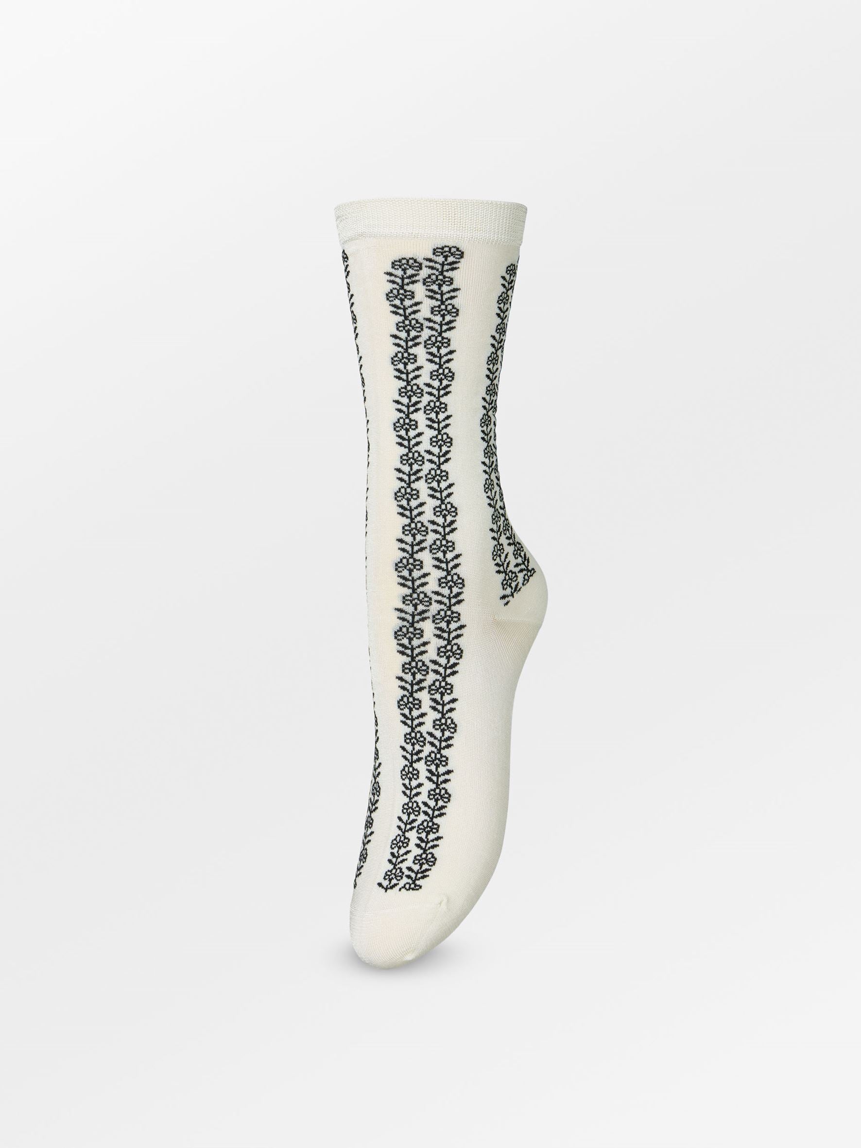 Teila Visca Sock - White  Socks Becksöndergaard.se