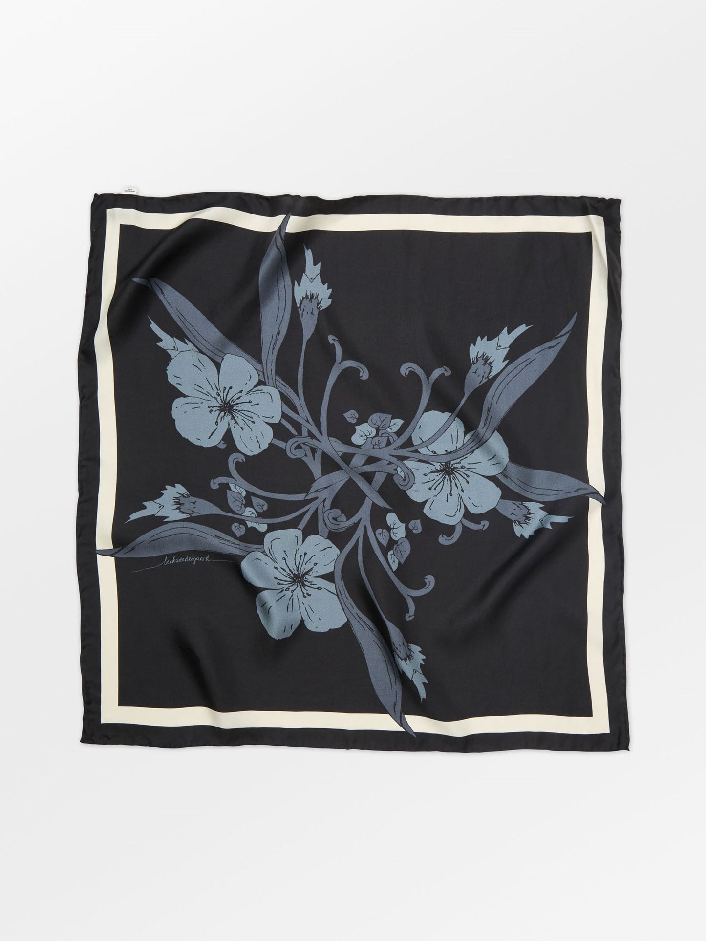 Magna Flower Sia Scarf OneSize Becksöndergaard.se