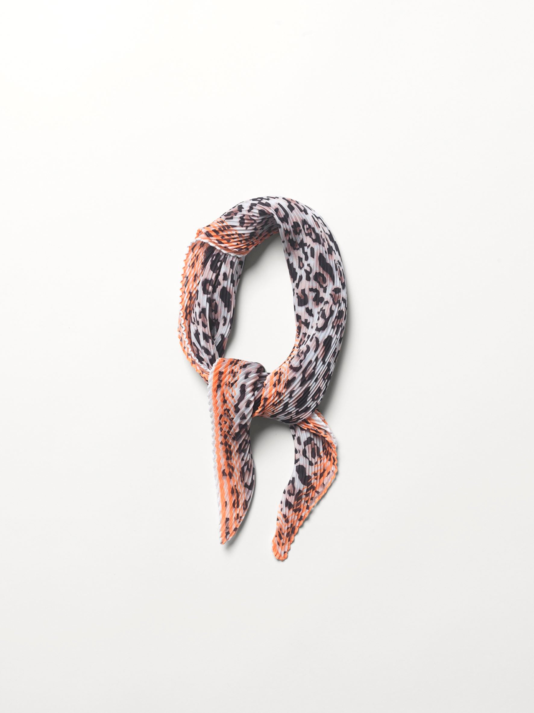 Lowie Plea Scarf 70 x 70 OneSize Becksöndergaard.se
