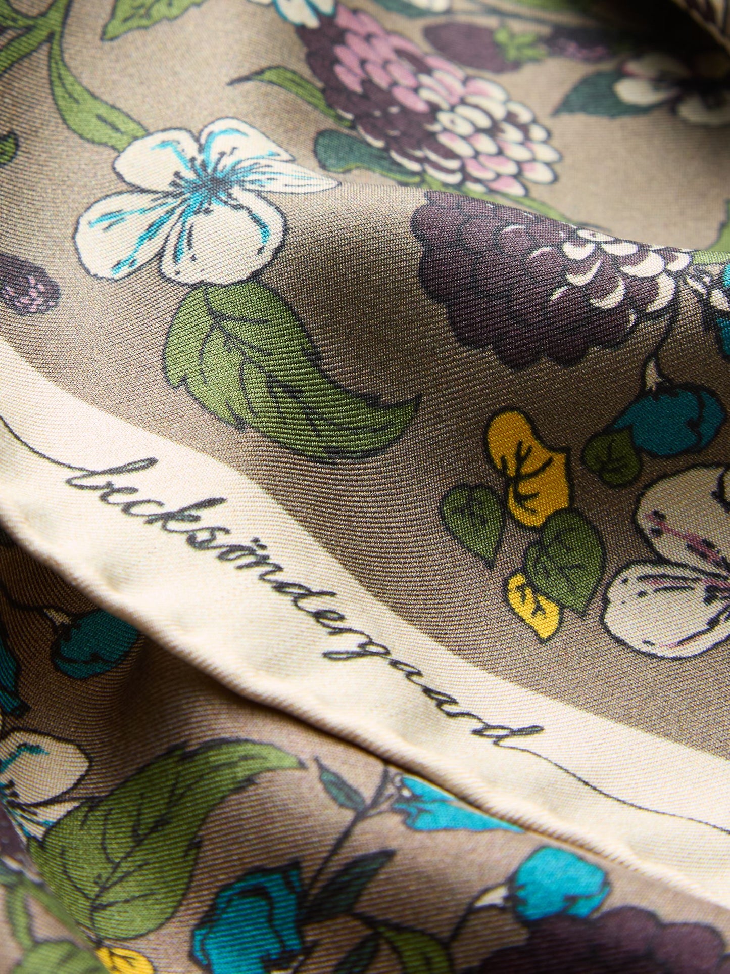 Autumn Blackberry Sia Scarf OneSize Becksöndergaard.se