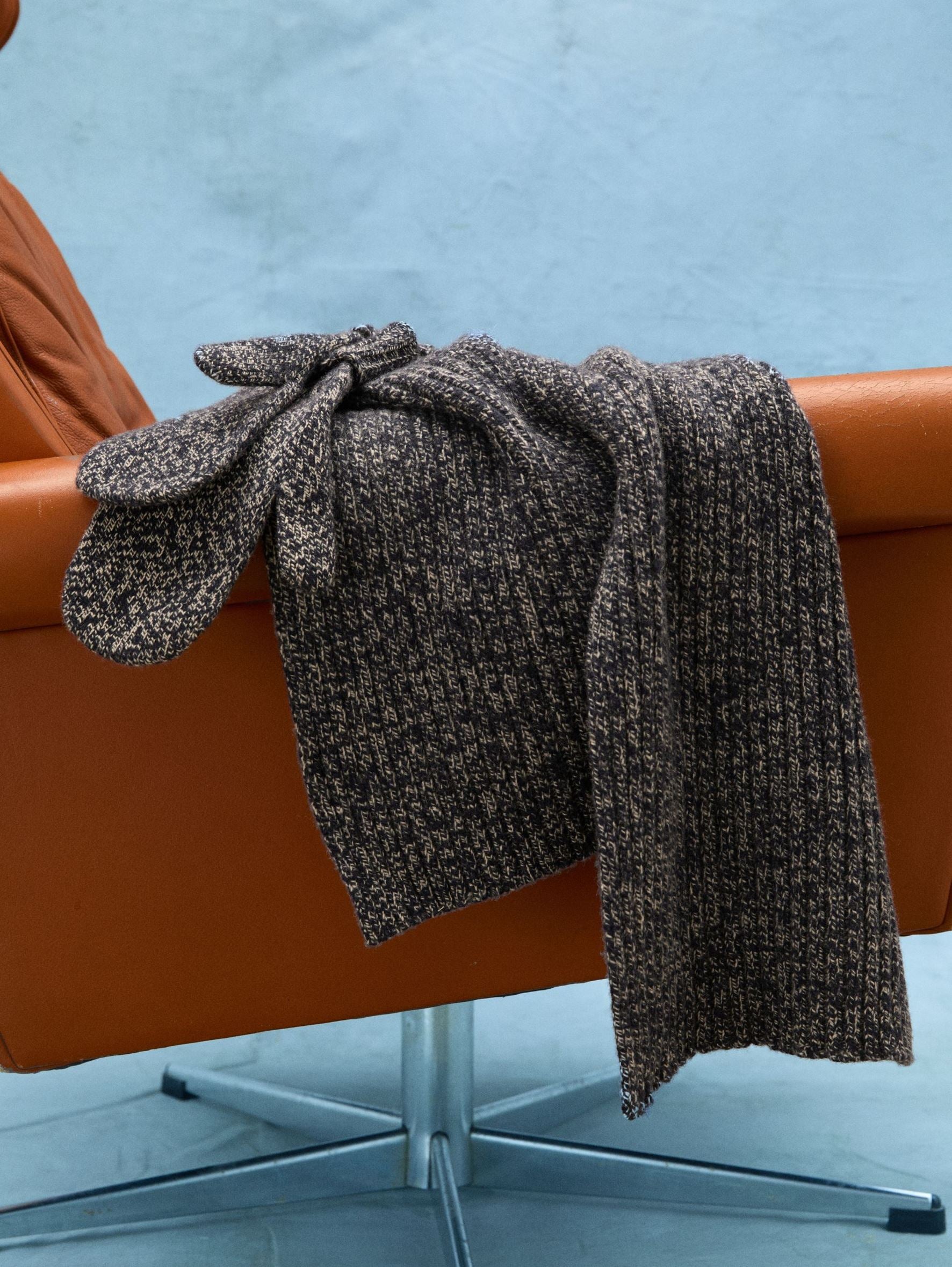 Cashrino Twisted Scarf OneSize Becksöndergaard.se