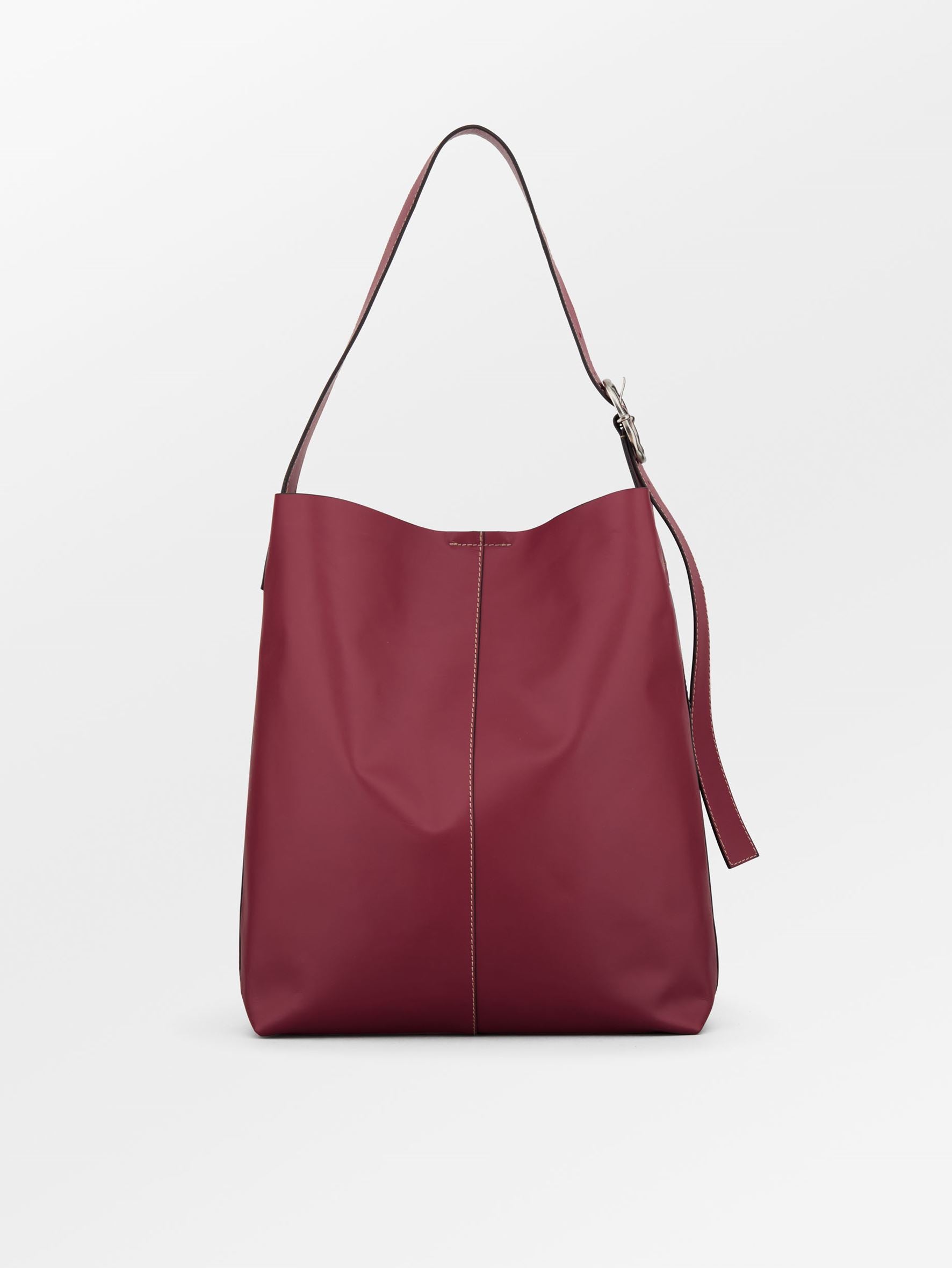 Becksöndergaard, Glossy Mae Buckle Bag - Tibetan Red, struct - slet produkter