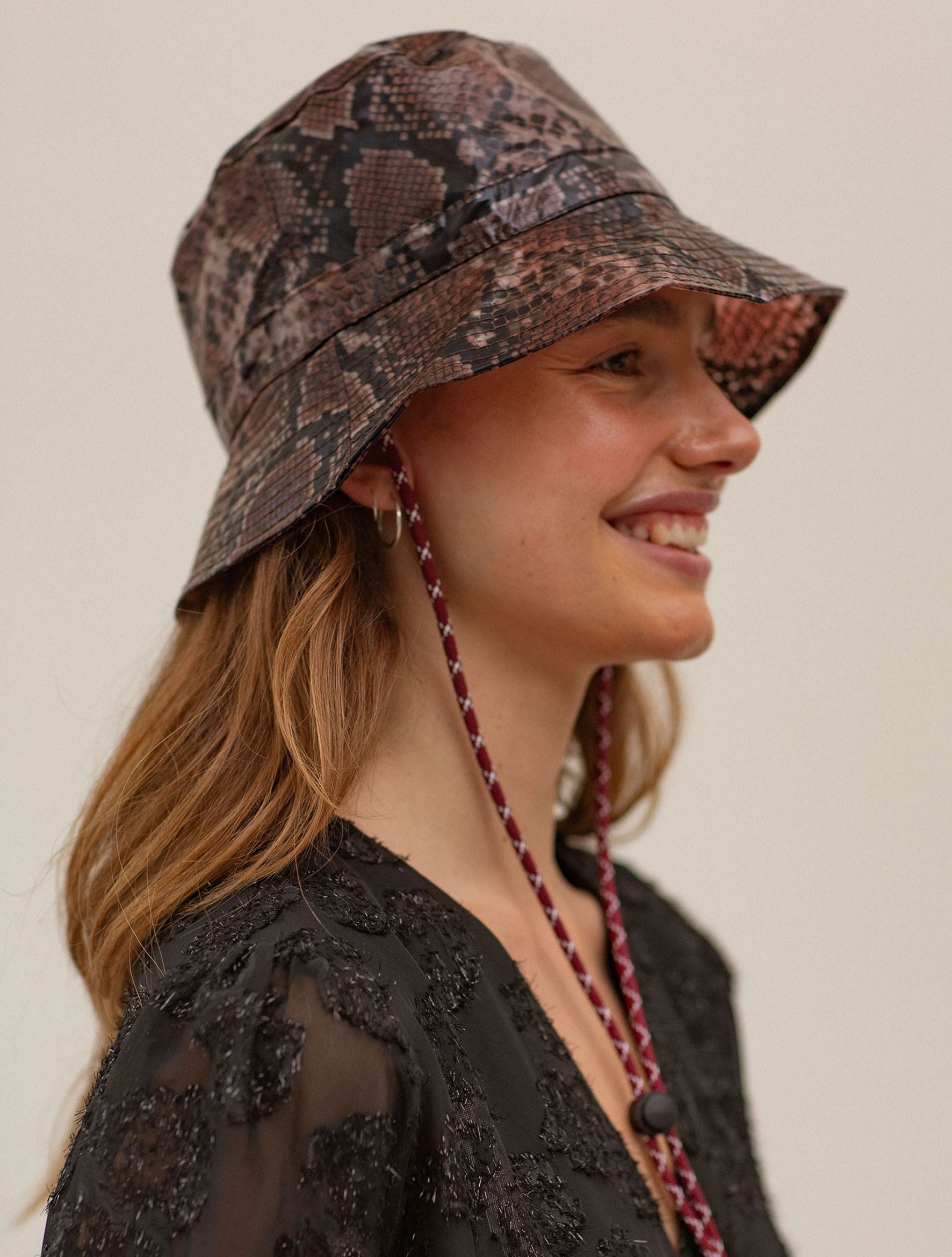 Transparent Snake Rain Hat  Clothing Becksöndergaard.se