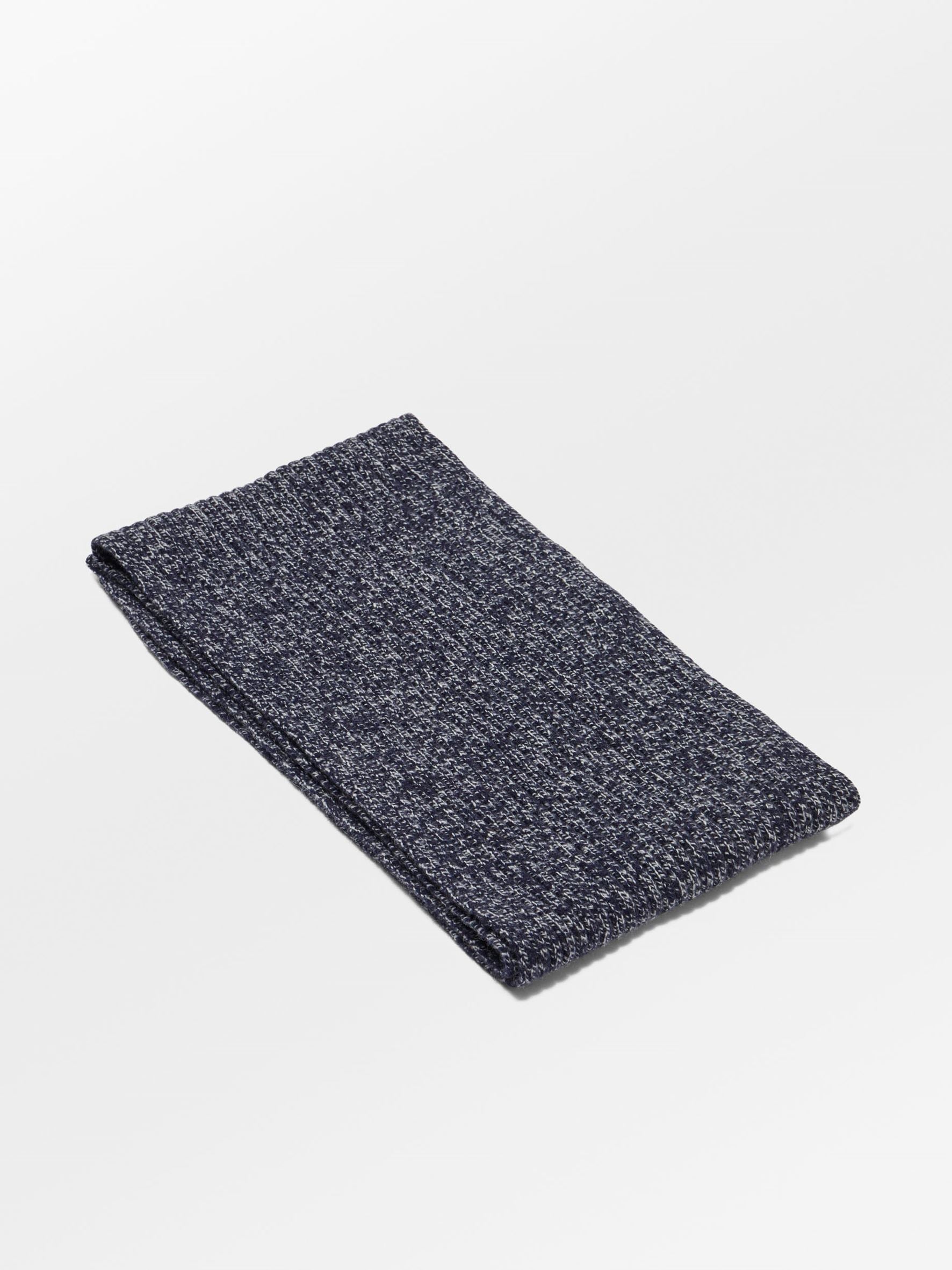 Cashrino Twisted Scarf OneSize Becksöndergaard.se